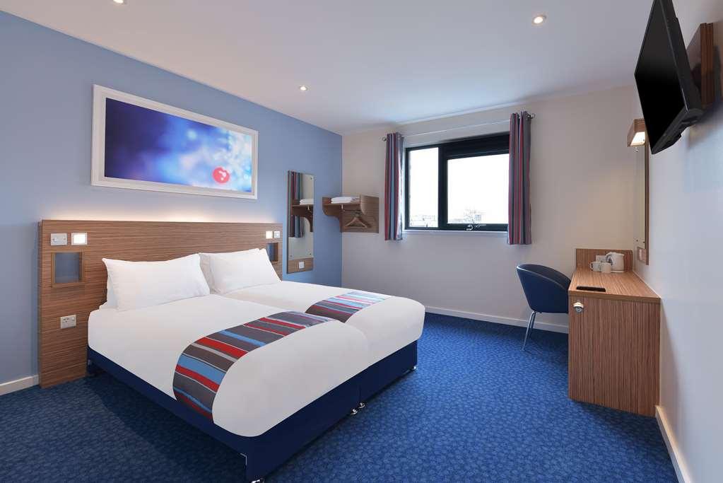 Travelodge London Finchley Londres Quarto foto