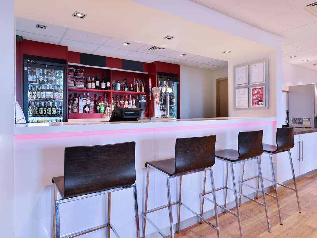 Travelodge London Finchley Londres Restaurante foto
