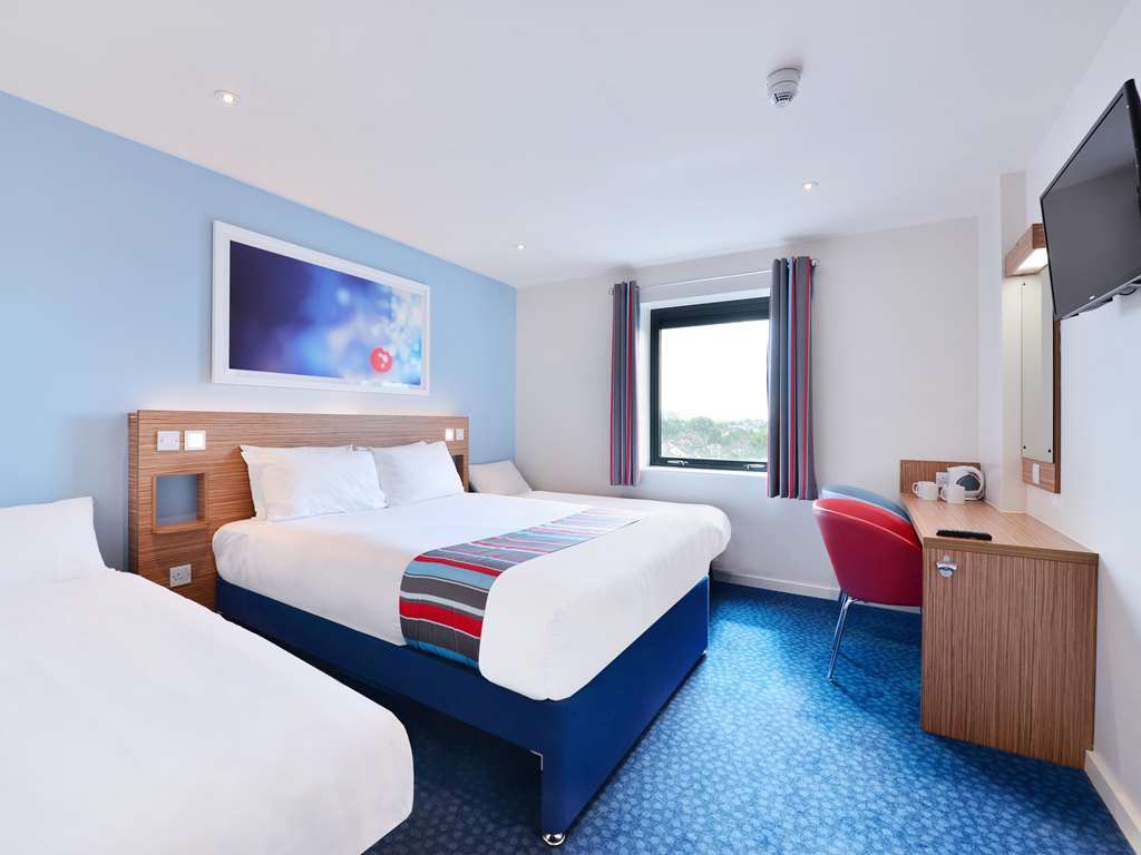 Travelodge London Finchley Londres Quarto foto